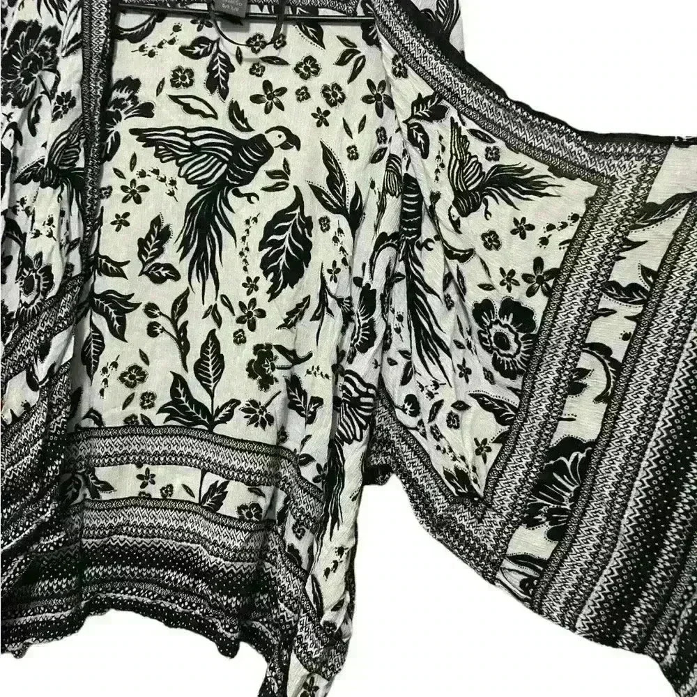 Vince Camuto Bird Floral Topper, Tropical, One Size - Picture 6 of 8